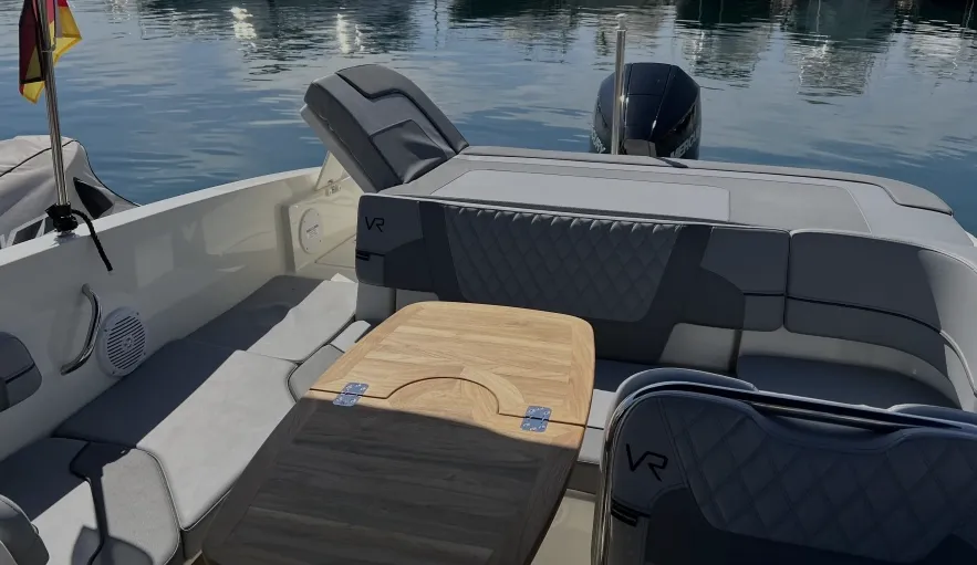 No Name Charter Boat