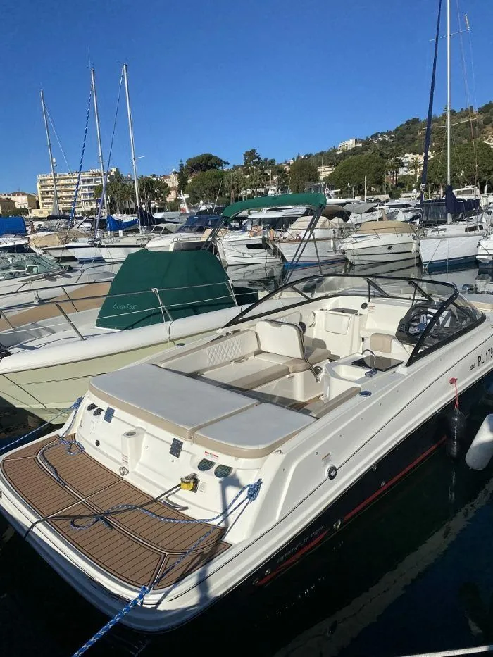 Neptun Charter Boat