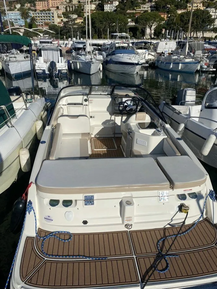 Explore Saint-Jean-Cap-Ferrat on a 7.8m Bayliner VR6 E Motor Boat Rental