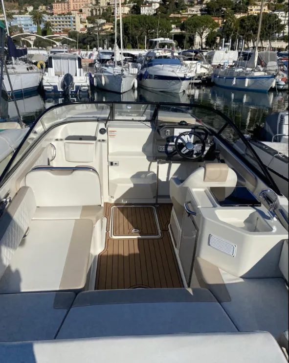 Explore Saint-Jean-Cap-Ferrat on a 7.8m Bayliner VR6 E Motor Boat Rental