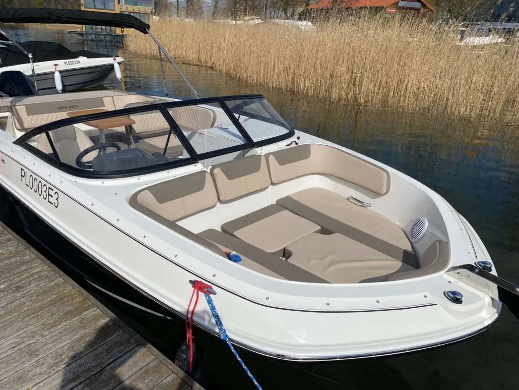 6.79m Mikolajki Bayliner VR6 OE Hire