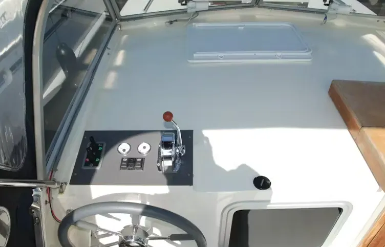 Charter a 9m Boat in Warten