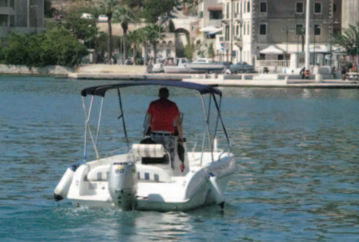 Rent a 5.7m Motor Boat Belingardo 20 in Hvar