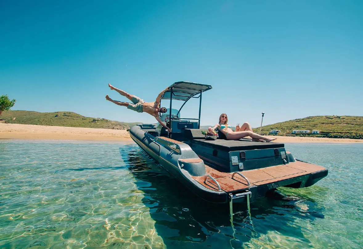 Rock 36 Charter Boat