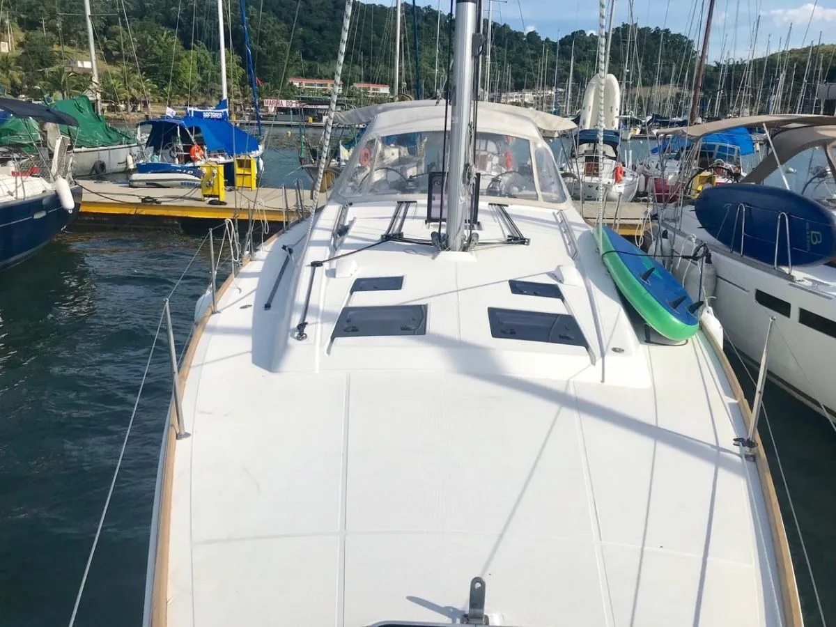 Viver 2 Charter Boat