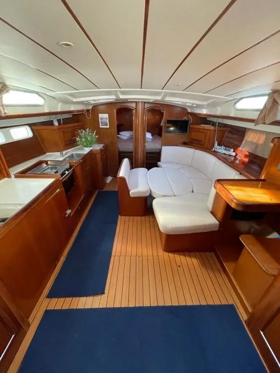 Чартер Bella 2 - 5