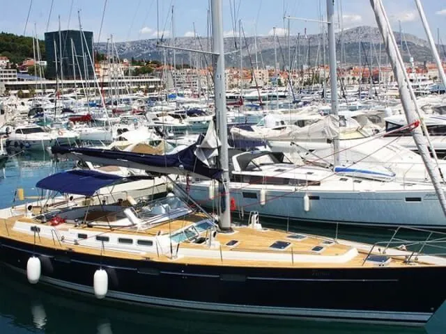 Tajna Charter Boat - 4