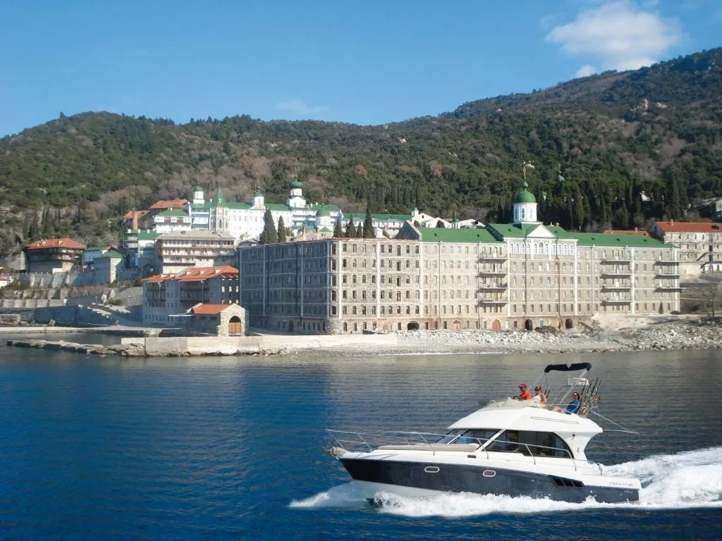 Explore Limani Karra on a 10m Rental Motor Yacht Beneteau Antares 10.80