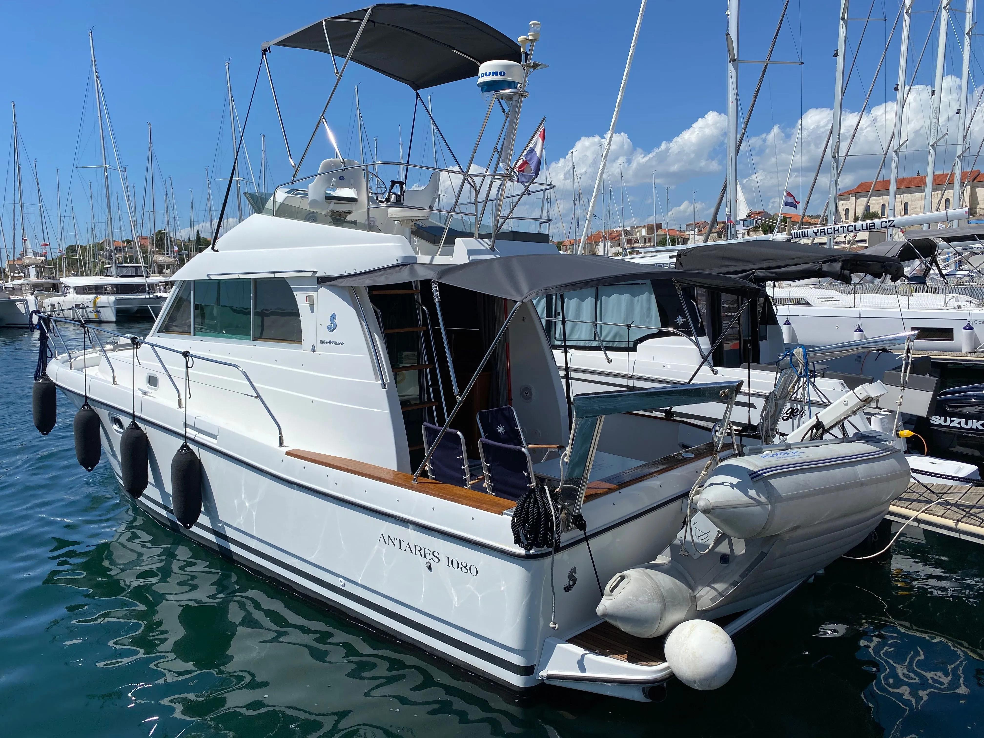 Fly Charter Boat - 1