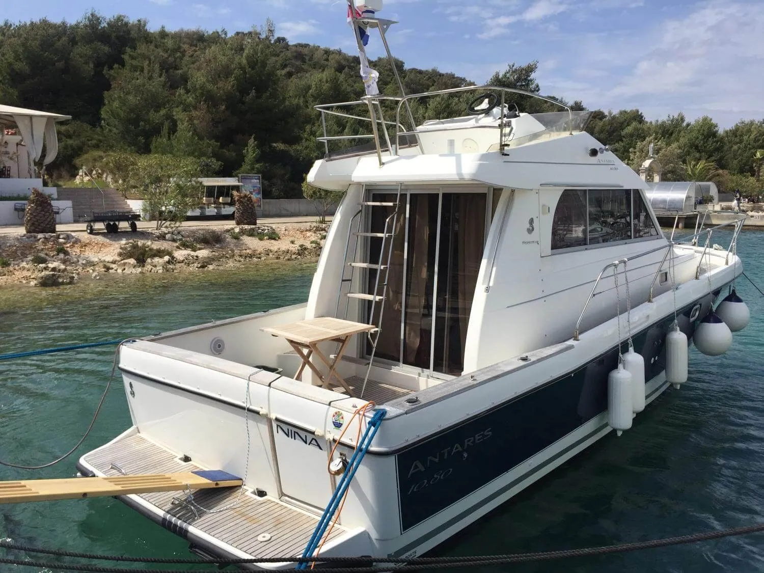 Nina Charter Boat