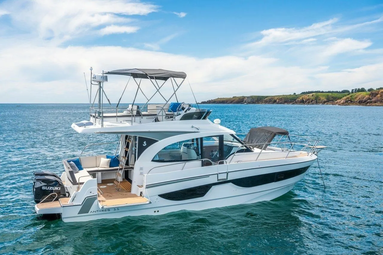 Explore Šibenik on a 11.35m Beneteau Antares 11 Fly Motor Yacht Rental