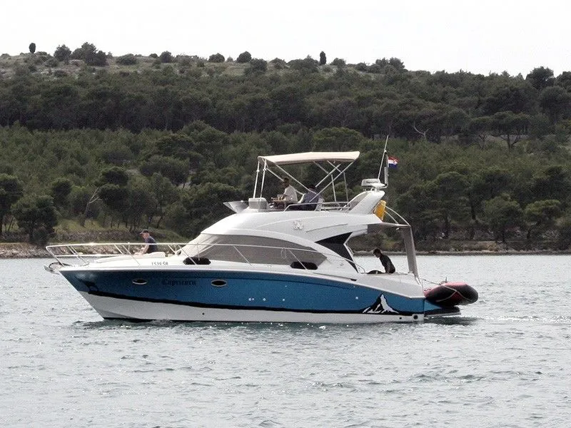 Charter a 11.37m Boat in Šibenik