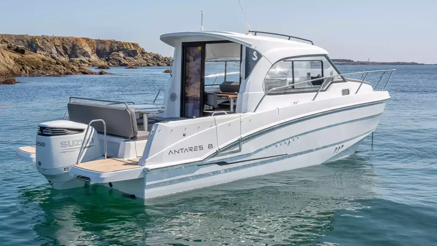 No Name Charter Boat