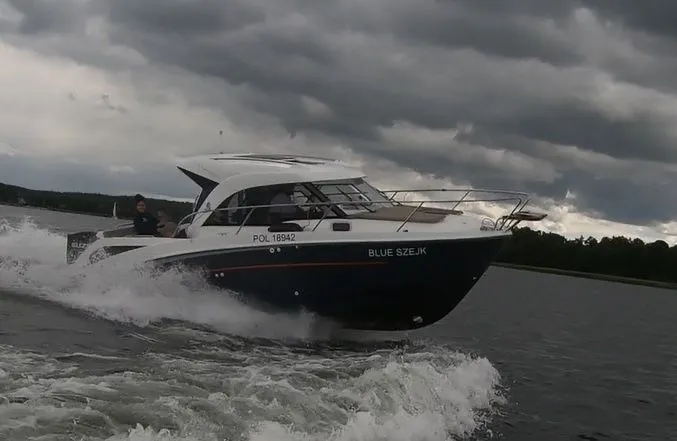 Explore Bogaczewo on a 8.23m Rental Motor Yacht