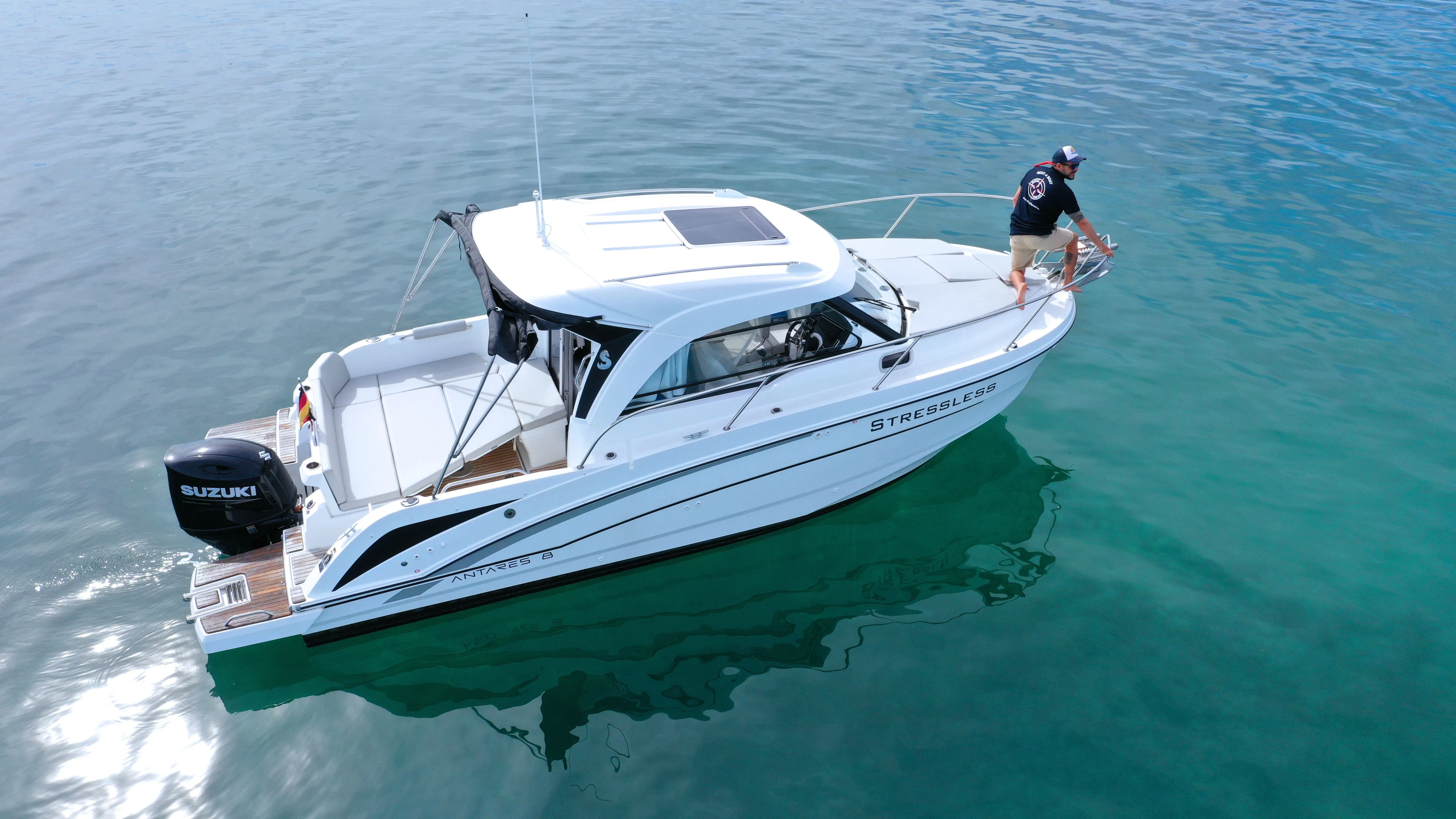 Stressless Charter Boat