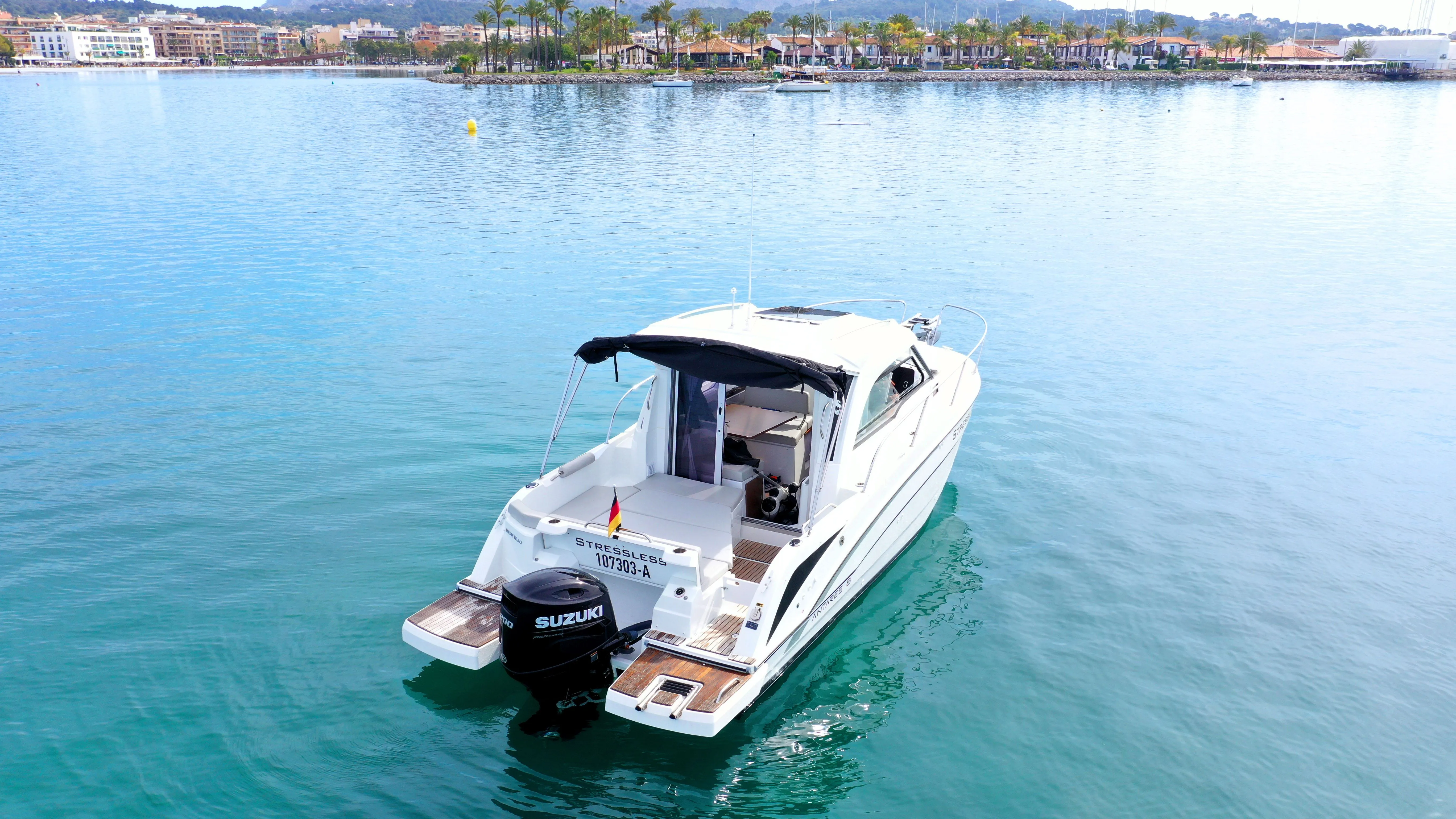 8m Alcudia Beneteau Antares 8 Motor Yacht Hire