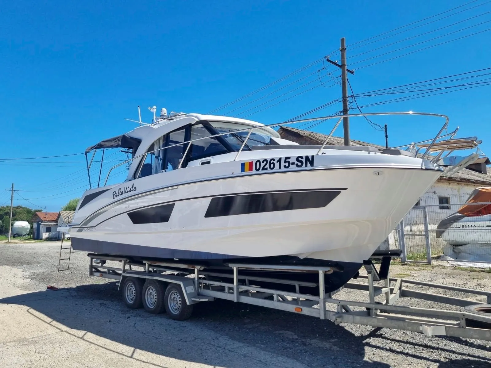 Explore Konstanca on a 9m Rental Motor Yacht Beneteau Antares 9