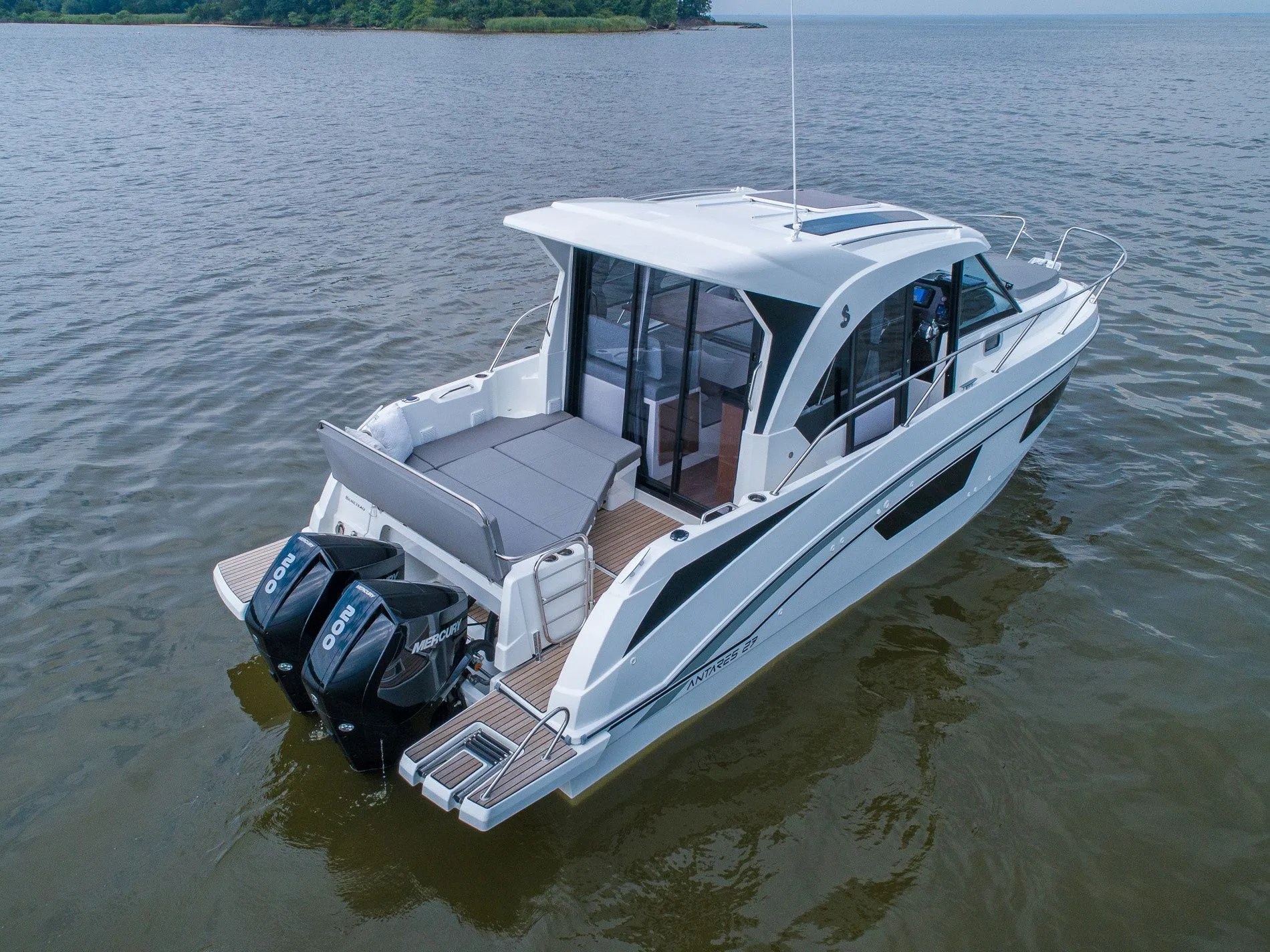 No Name Charter Boat