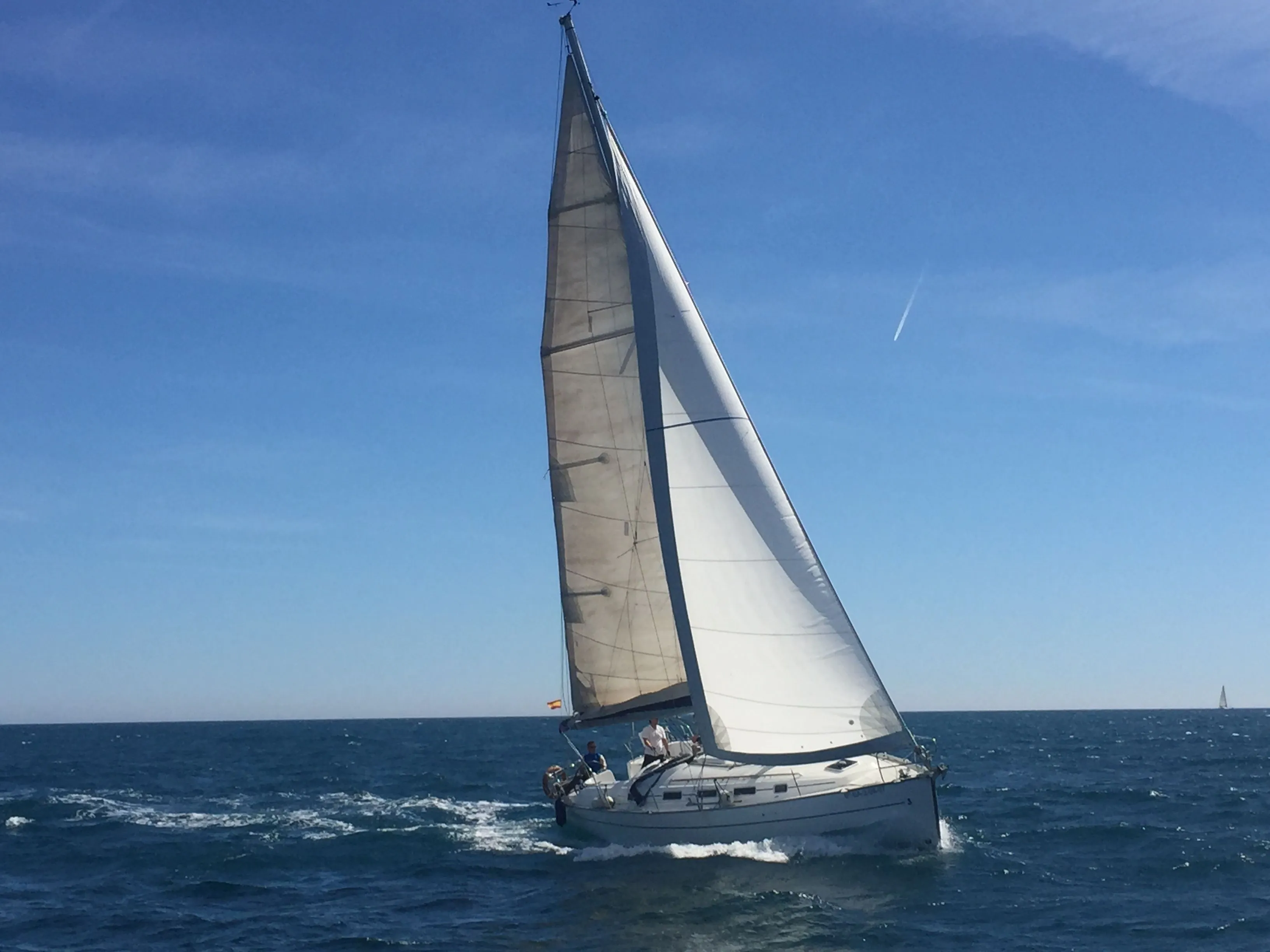 11.8m Barcelona Sailing Yacht Beneteau Cyclades 39.3 Hire