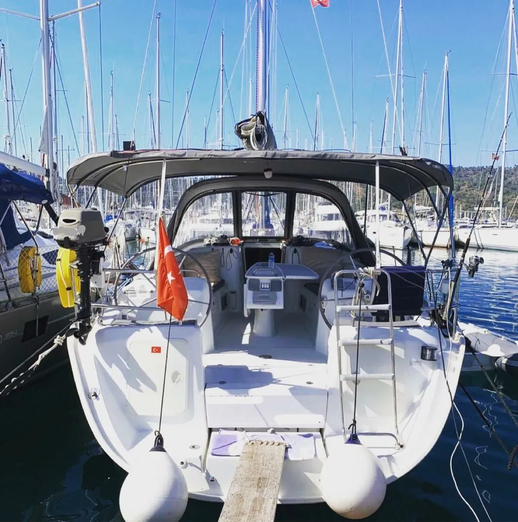 Lapina Charter Boat - 1