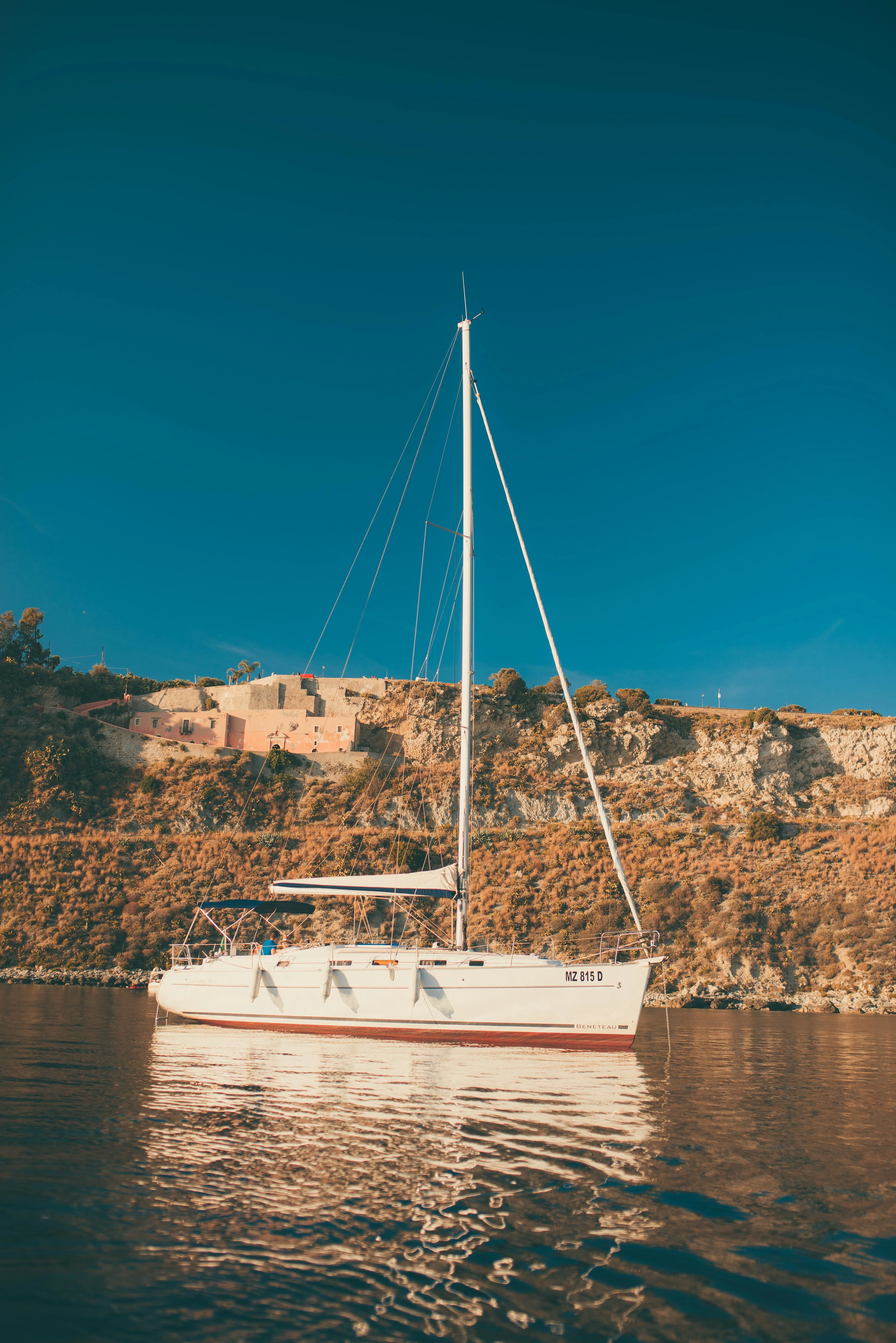 12m Milazzo Beneteau Cyclades 39.3 Hire