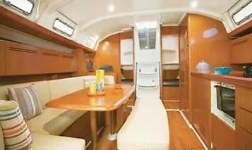 Elengi Charterboot - 3