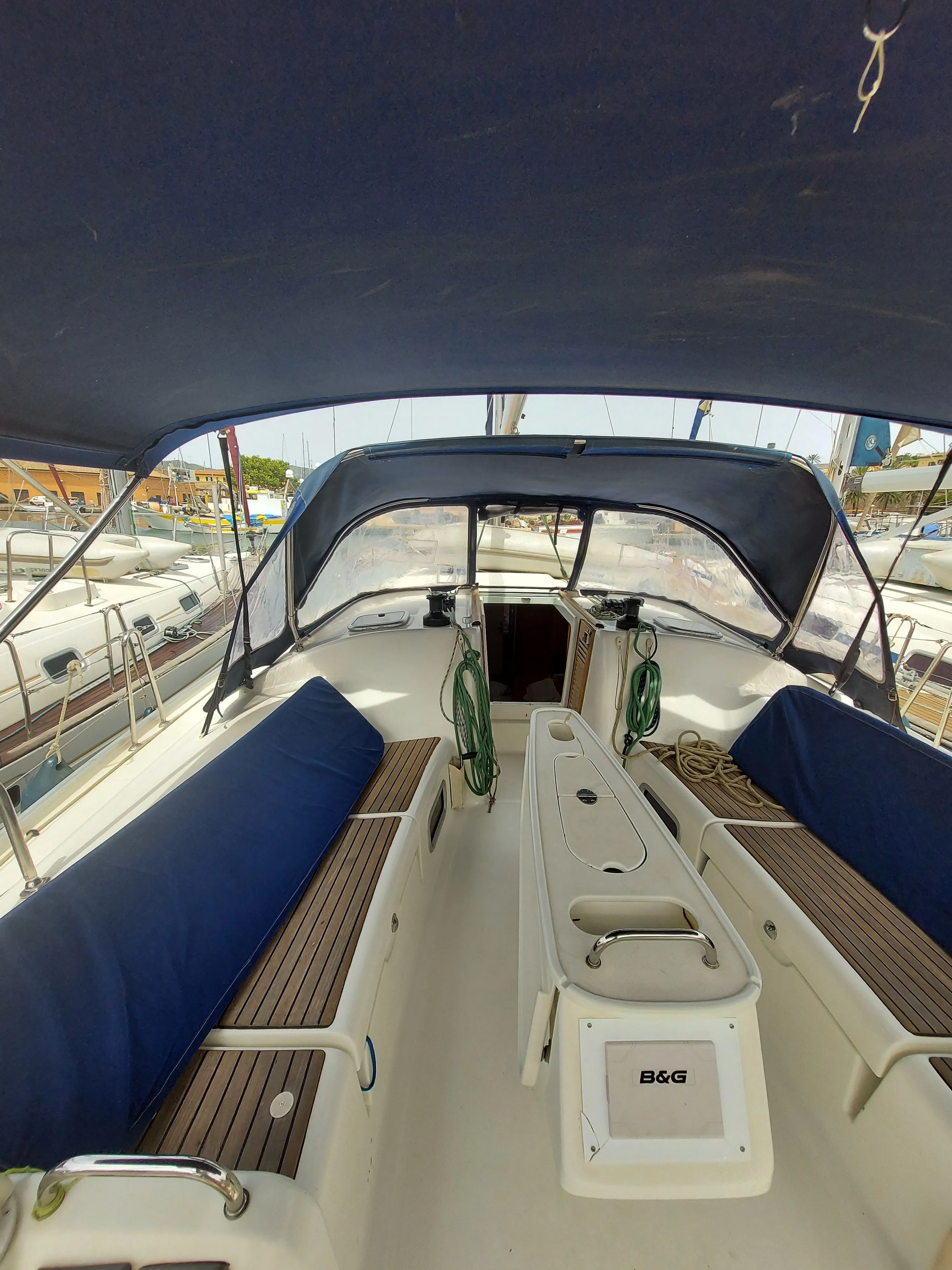 Чартер Latitud 4 - 5