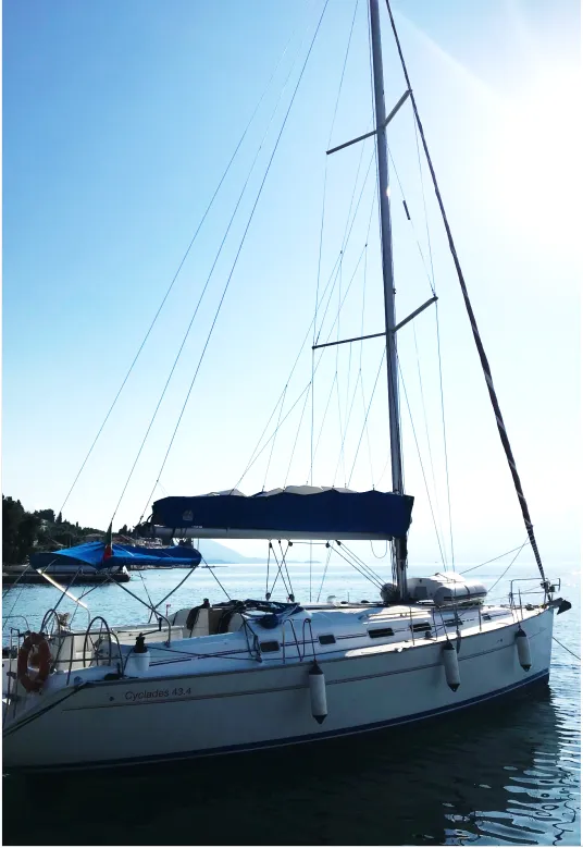 Charter a 13.26m Sailing Yacht Beneteau Cyclades 43.4 in Corfu Town