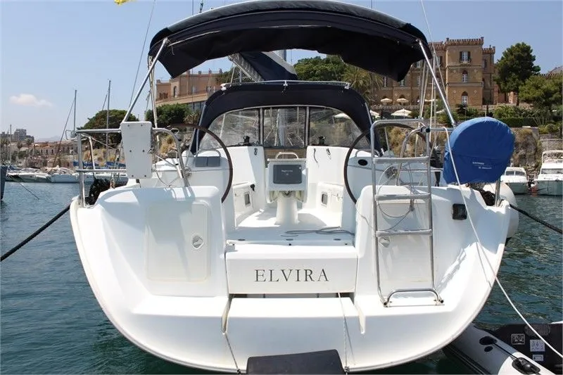 13.25m Salerno Sailing Yacht Beneteau Cyclades 43.4 Hire