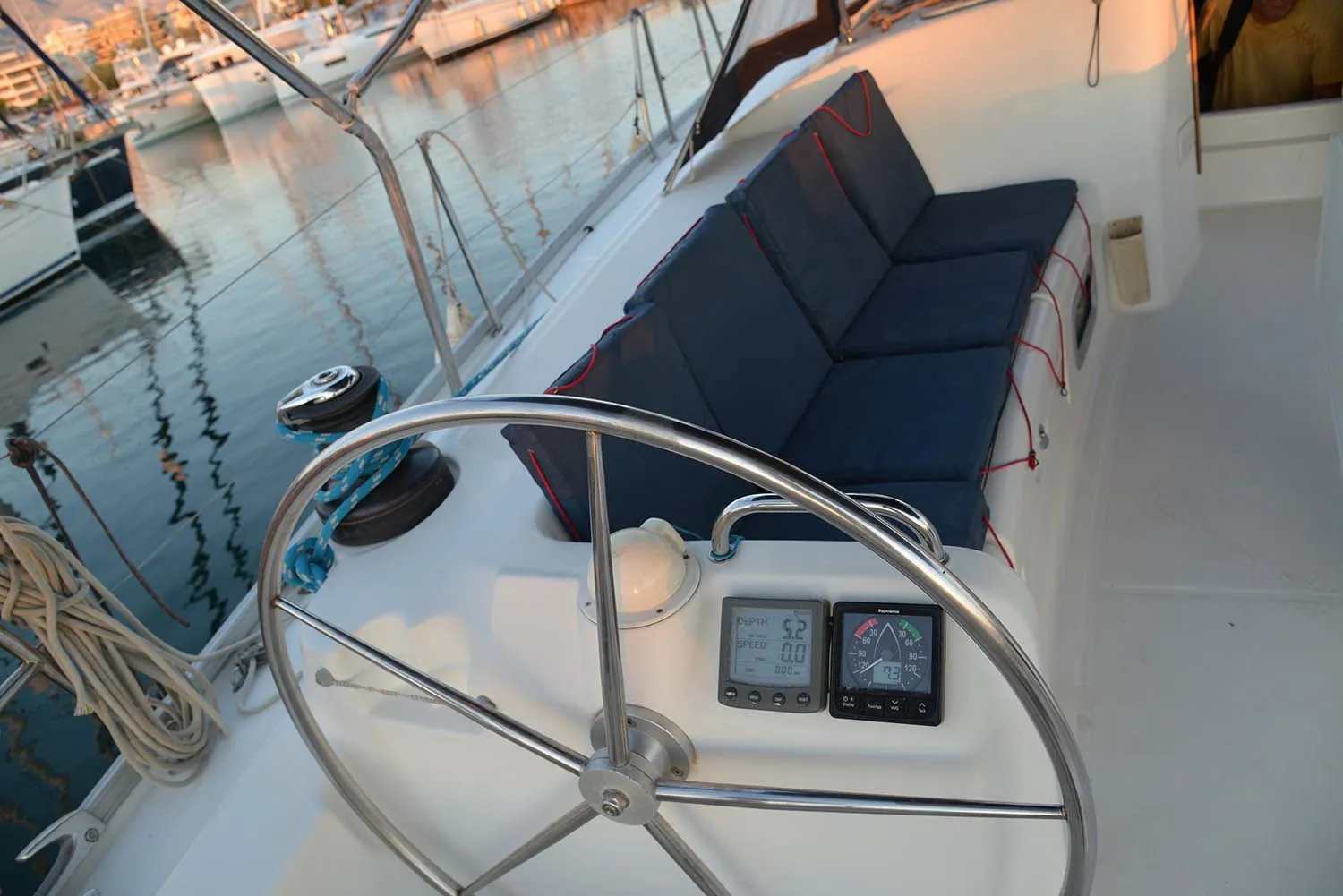 Lui Charter Boat - 5