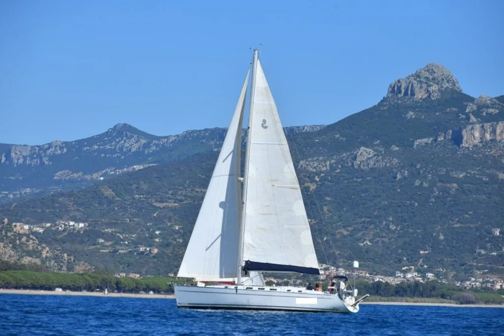 Charter a 15.62m Sailing Yacht Beneteau Cyclades 50 in Arbatax