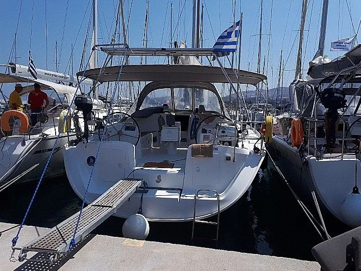Charter a 15.62m Boat in Nea Peramos