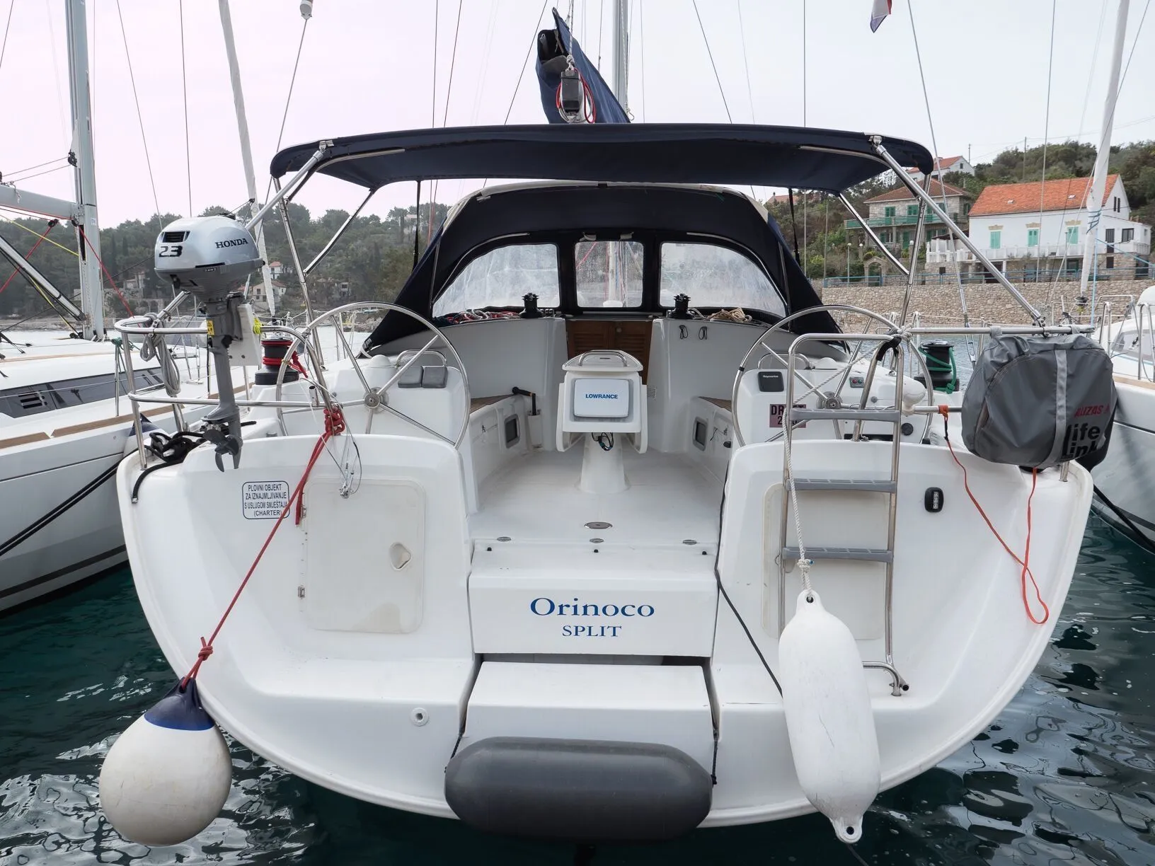 Rent a 15.62m Sailing Yacht Beneteau Cyclades 50 in Rogač