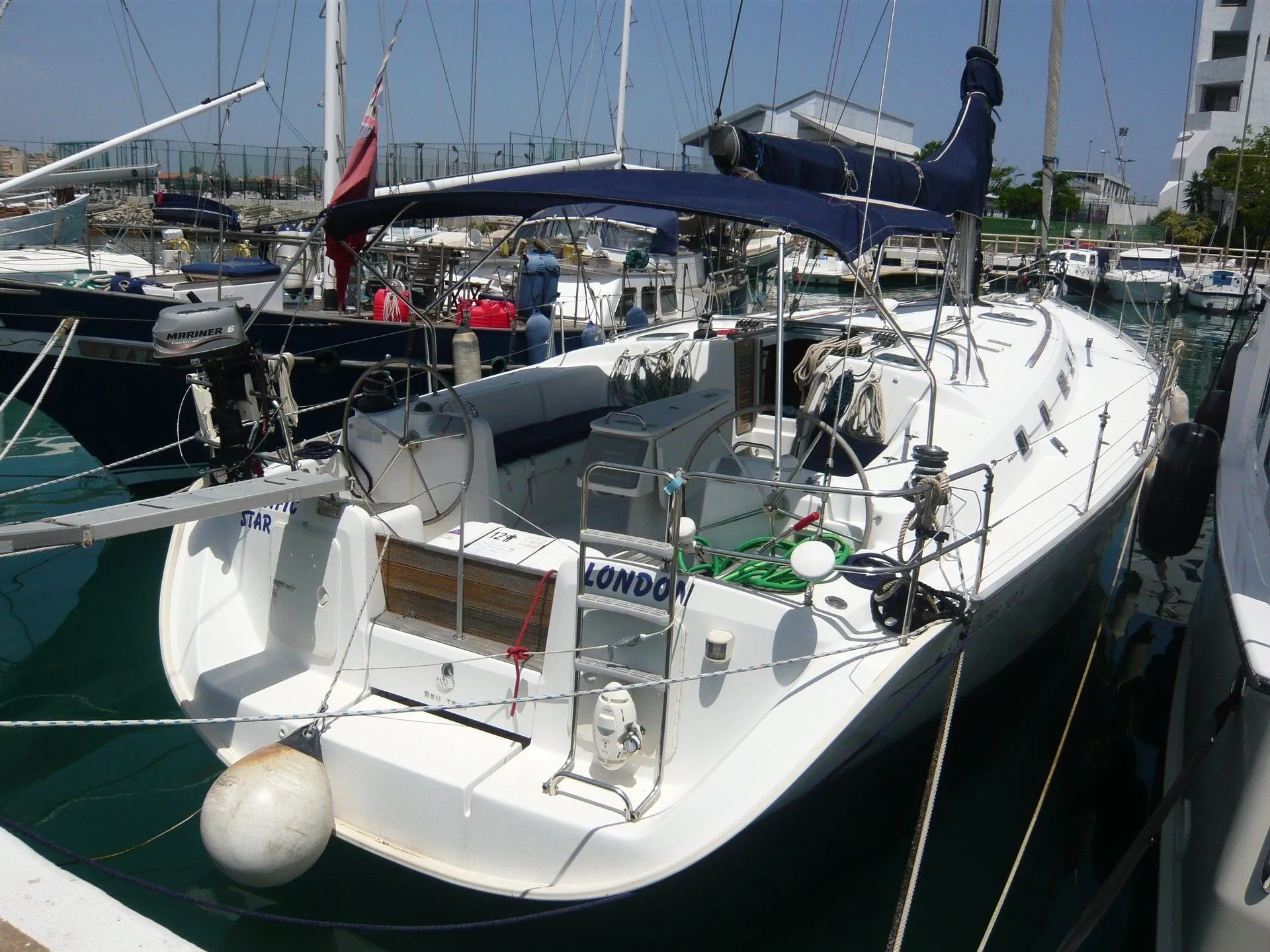 Pacific Star Mietboot