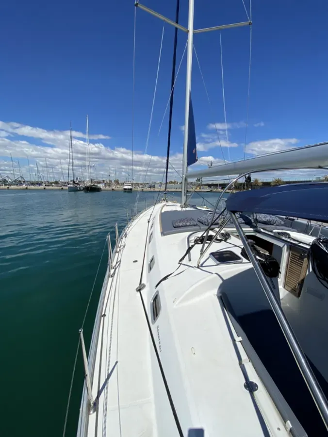 Mala Mujer Charter Boat
