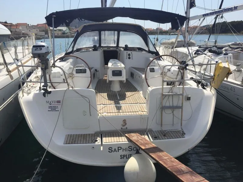 Boot - Rent a 15.65m Beneteau Cyclades 50 Sailing Yacht in Betina