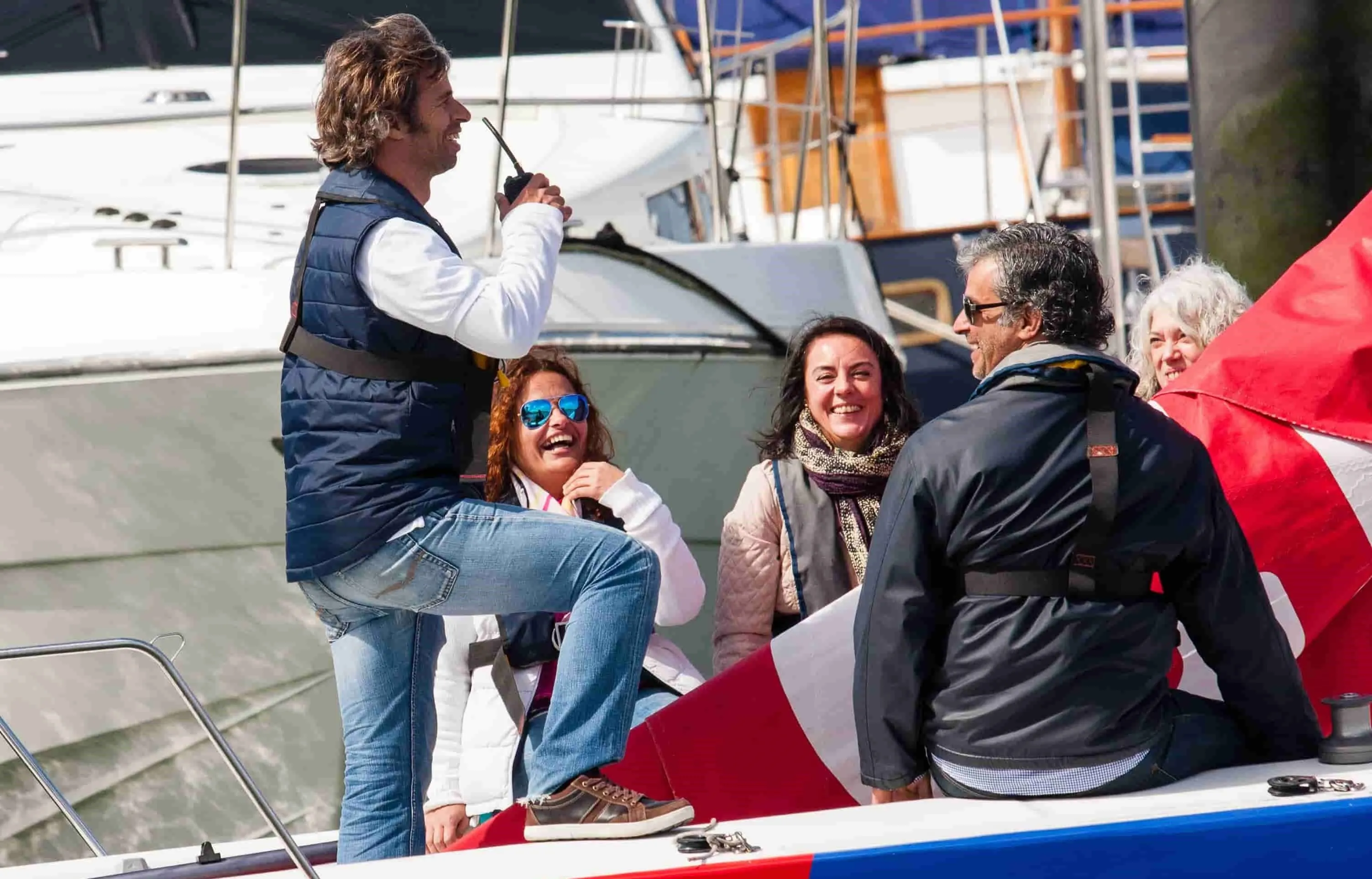 Charter a 7.49m Beneteau First 18 in Porto
