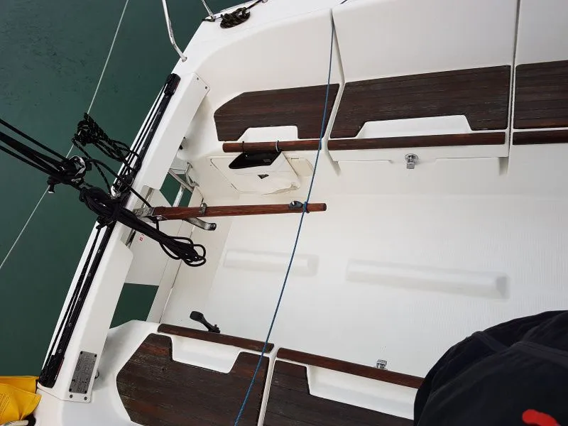 Allau 2 Charter Boat - 5