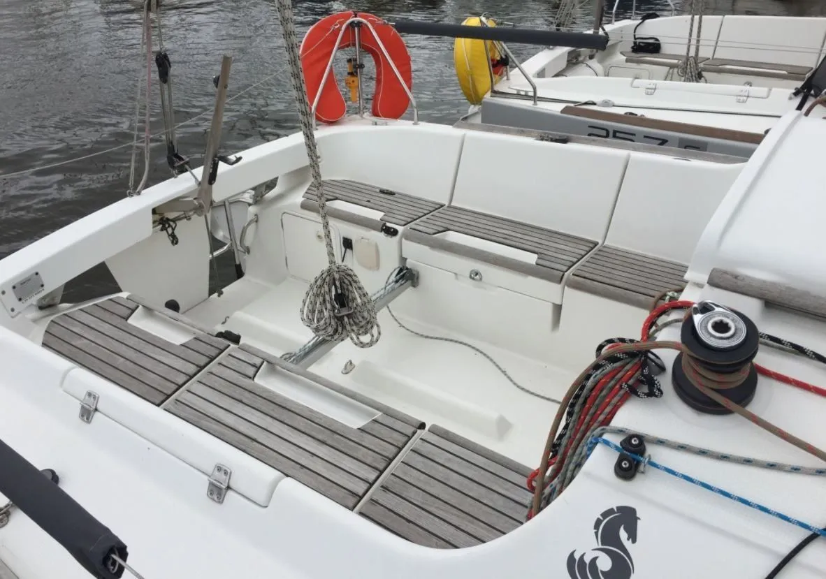 Aneto Charter Boat