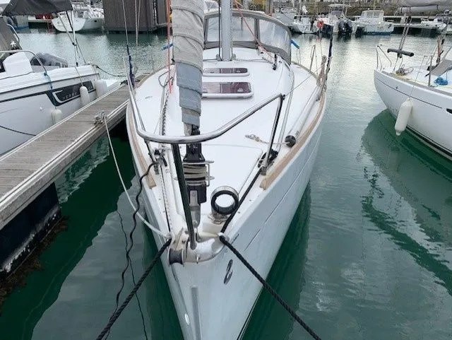 Charter a 7.9m Beneteau First 25.7 QR Sailing Yacht in Quiberon