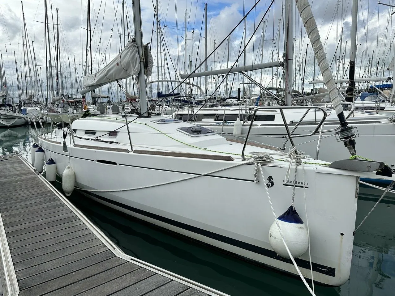 Boot - Charter a 9.85m Boat in La Rochelle