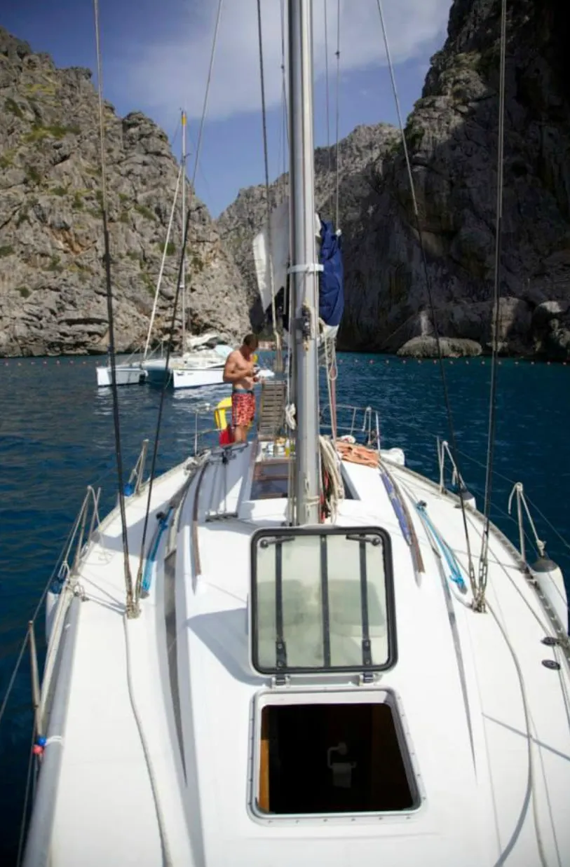 Charter a 10.55m Beneteau First 345 Sailing Yacht in Port de Soller