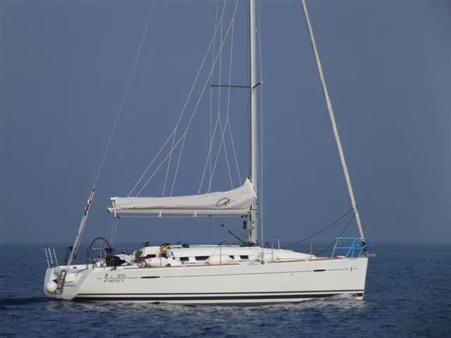 Leo Charter Boat