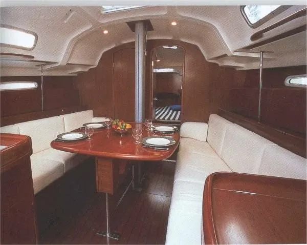 Fissa Charter Boat