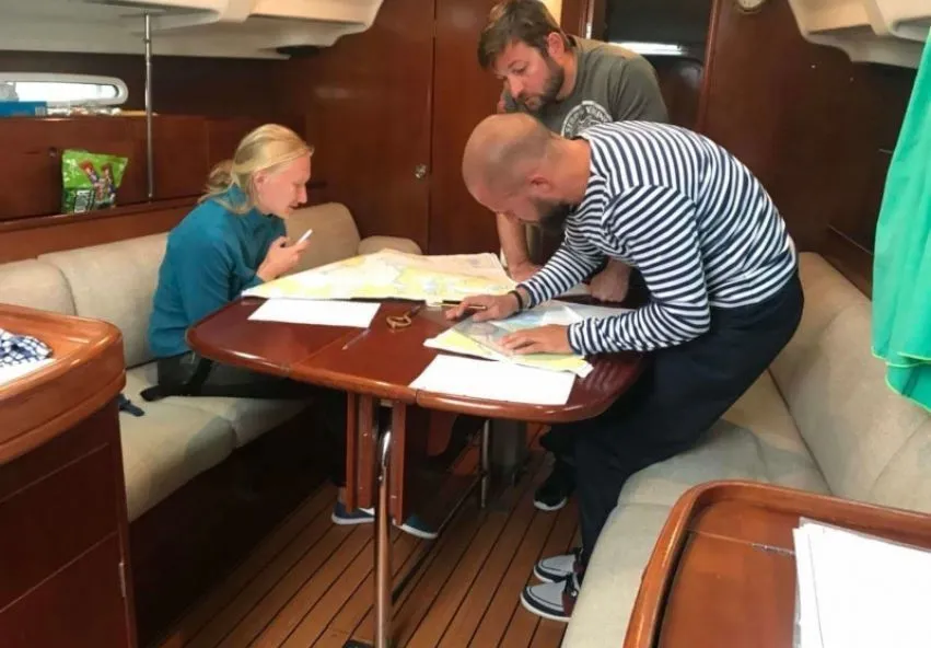 Grote Beer Charter Boat
