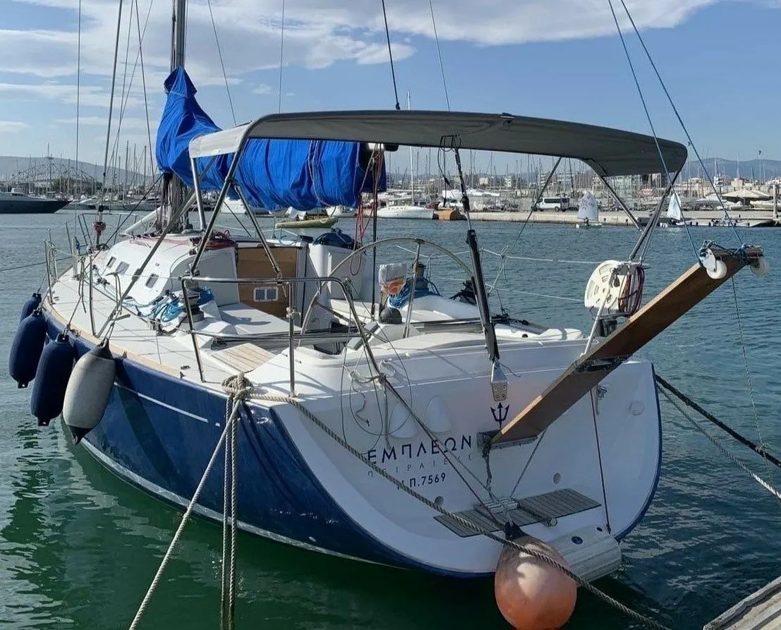 Empleon Charter Boat - 1