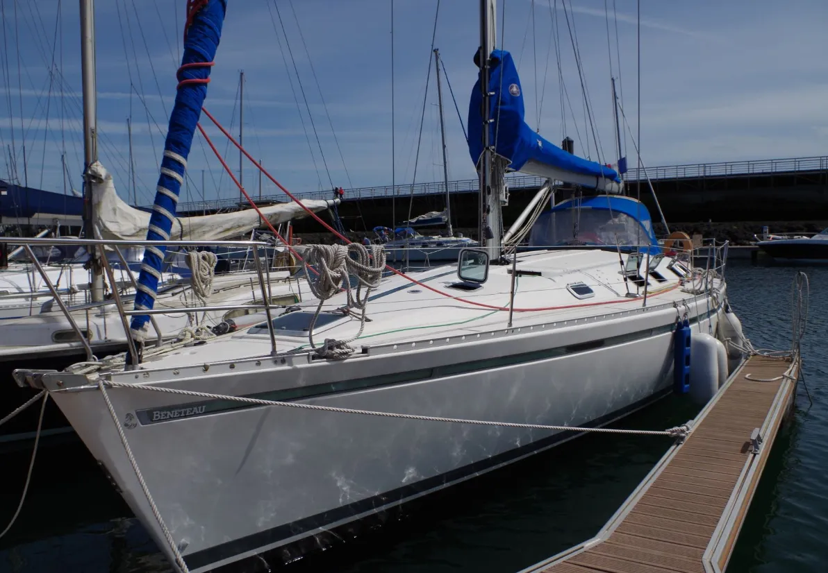 Charter a 14.2m Boat in Brest