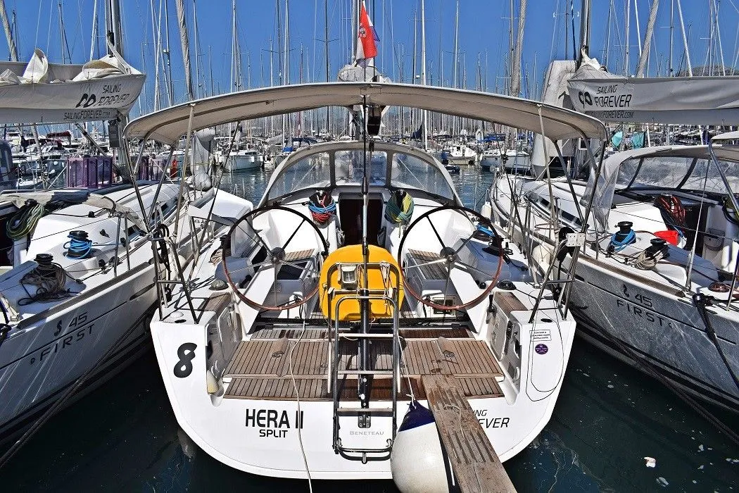 Чартер Hera - 3