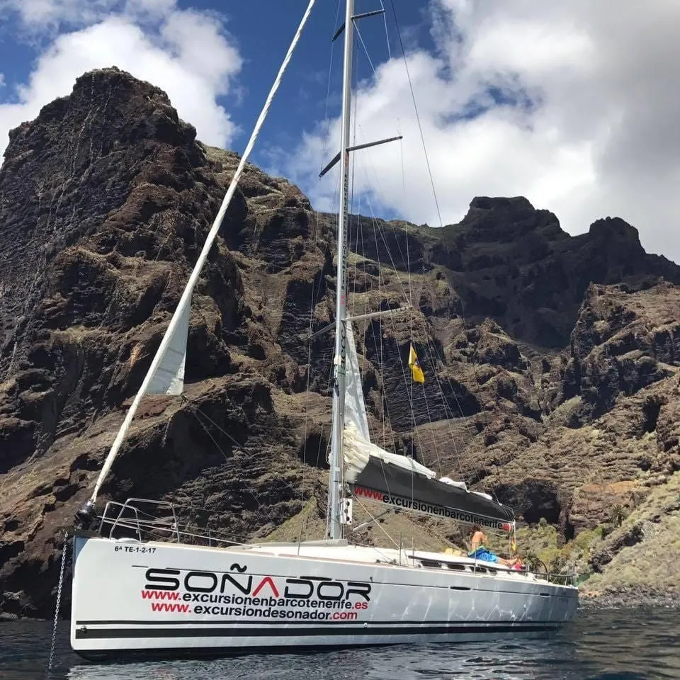 Sonador Charter Boat