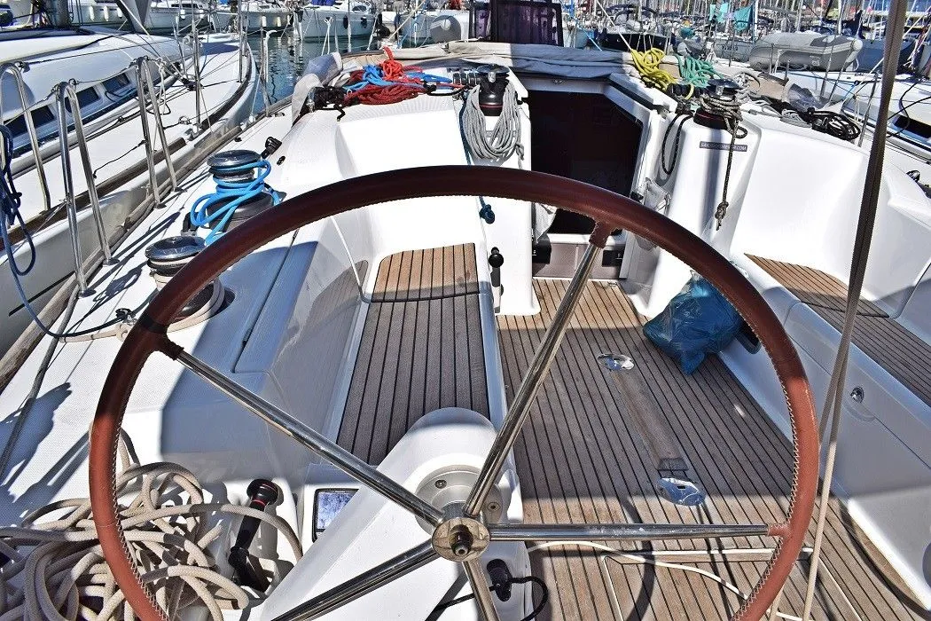 Xena Charterboot - 4